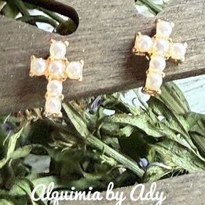Alquimia rose Gold and Pearl Cross Earrings